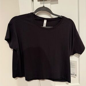Lululemon cates tee